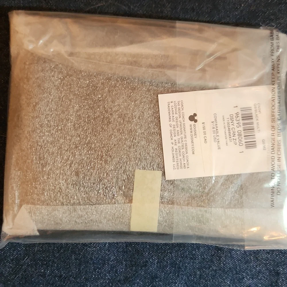 Disney x Coach Corner Zip Wristlet with Wink Mickey Mouse CN041 - Picture 7 of 7